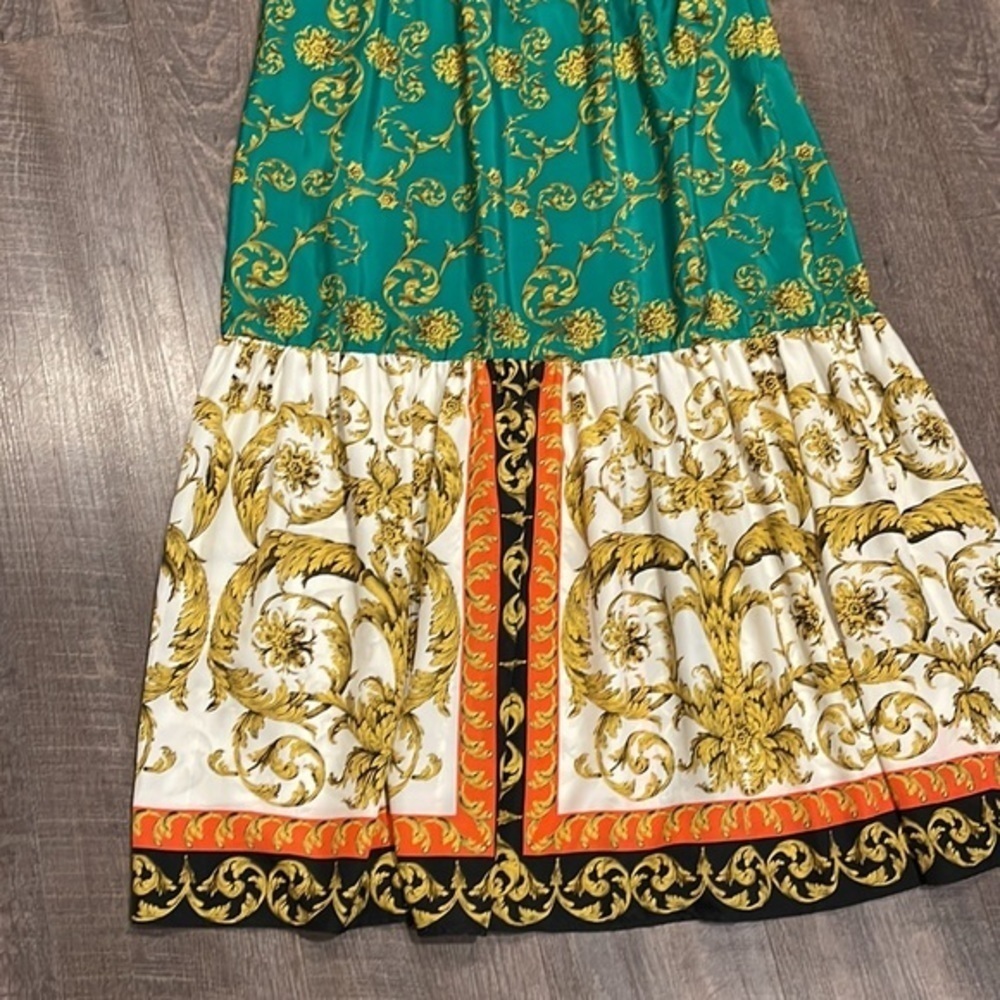 Beige by ECI block color patterned maxi dress with pockets - Picture 2 of 7